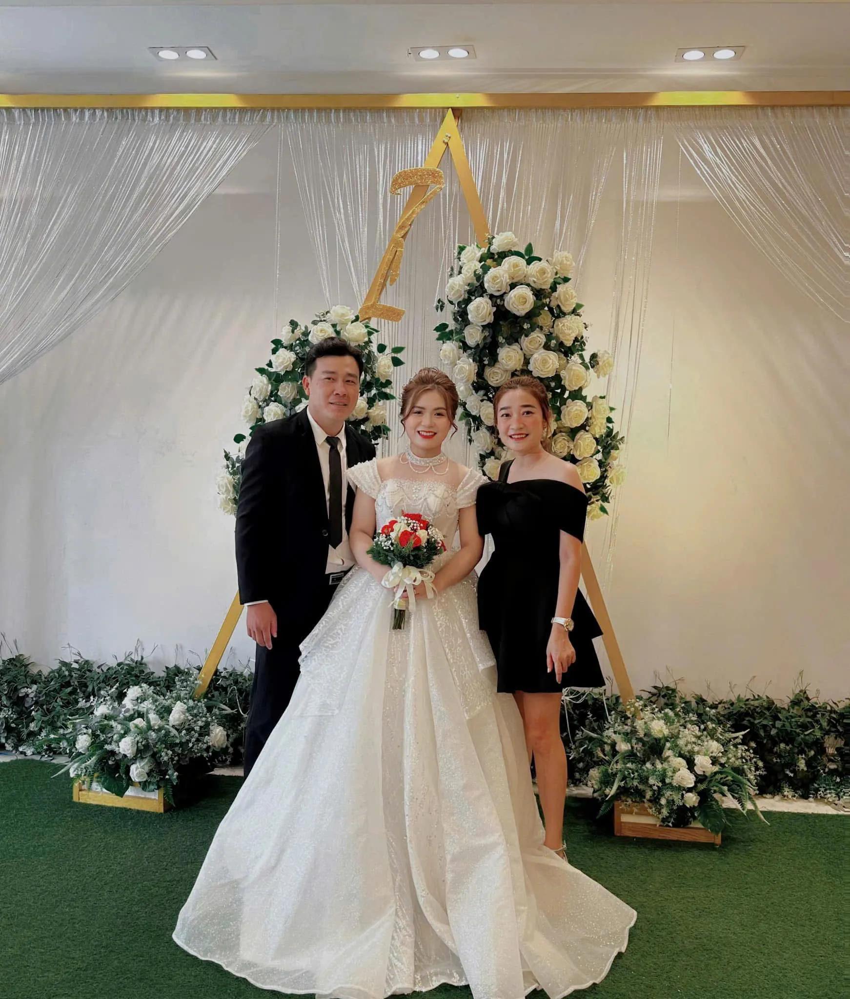 TTP chúc mừng đôi bạn trẻ